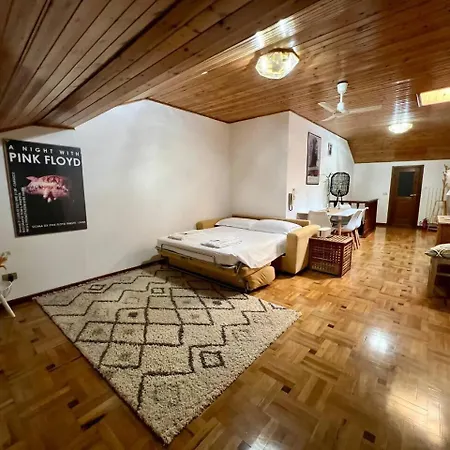 La Mansarda Del Borgo Appartement *