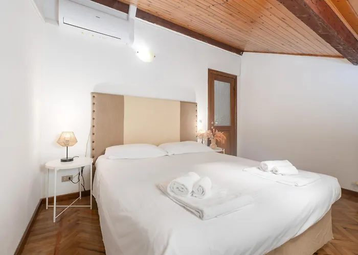 Apartamento La Mansarda Del Borgo *